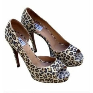 Barney's New York COOP Leopard Peep Toe Platform heels - Size 7.5